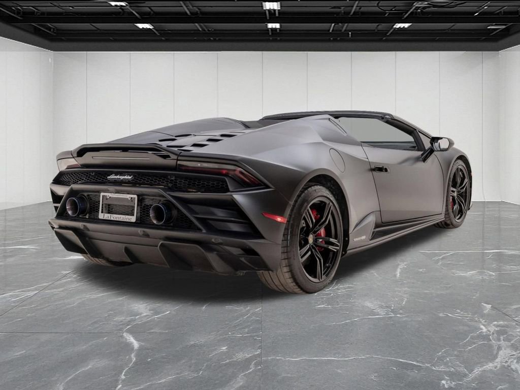 Used 2020 Lamborghini Huracan EVO image 14