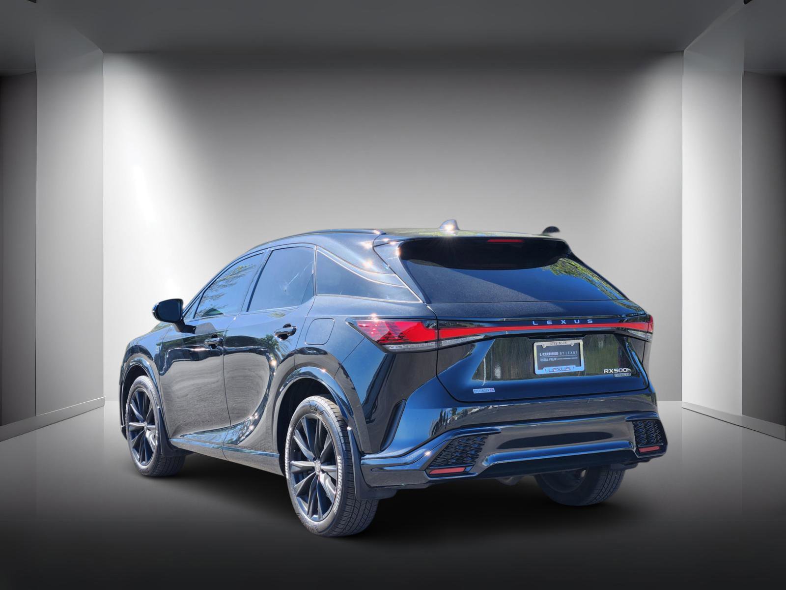 Certified 2023 Lexus RX 500h F Sport w/ Accessory Package (Z1) AWD/4WD image 3