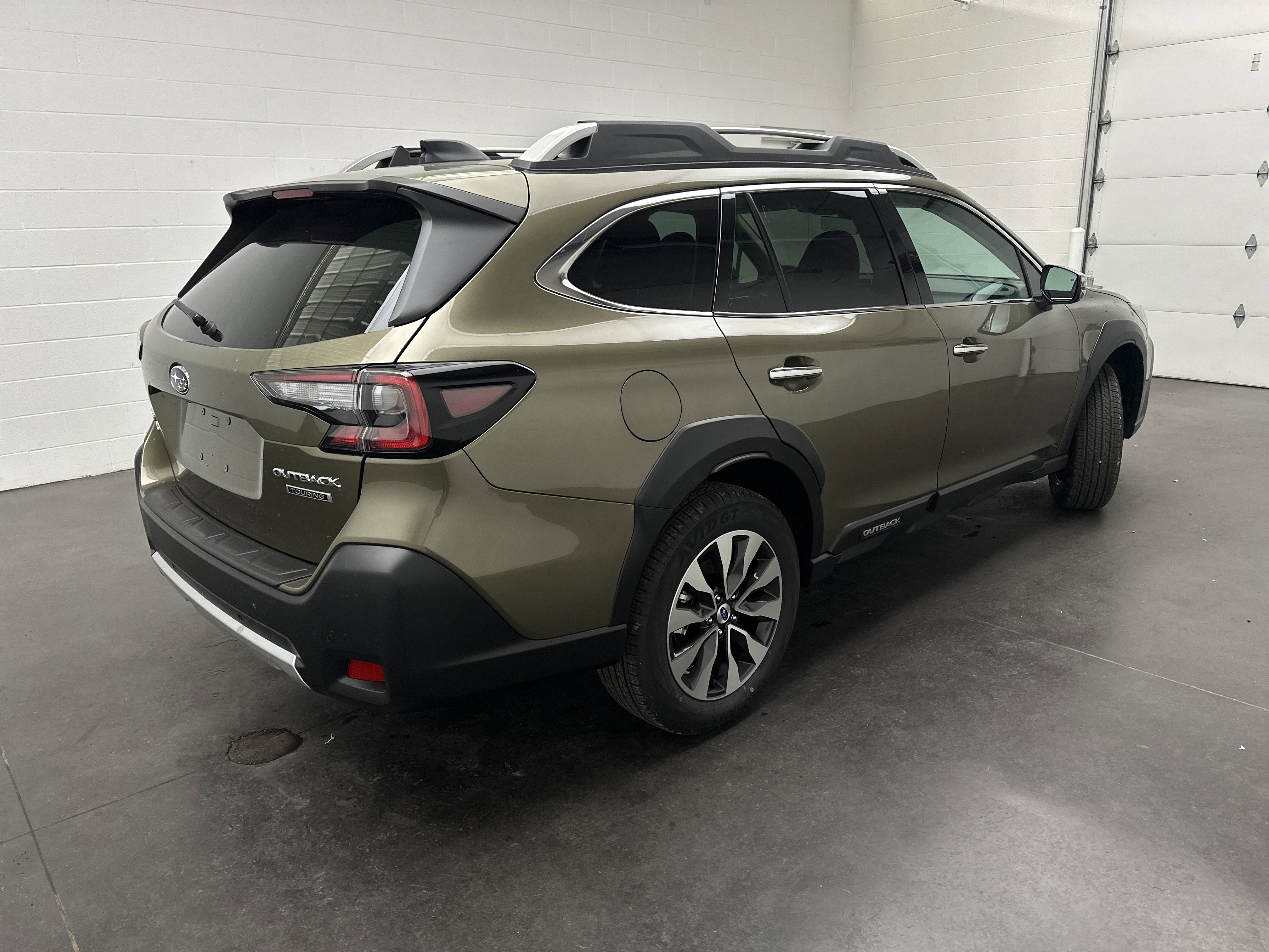 New 2025 Subaru Outback Touring image 9