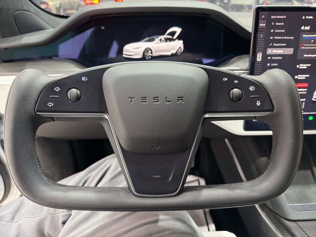 Used 2022 Tesla Model S Plaid image 18