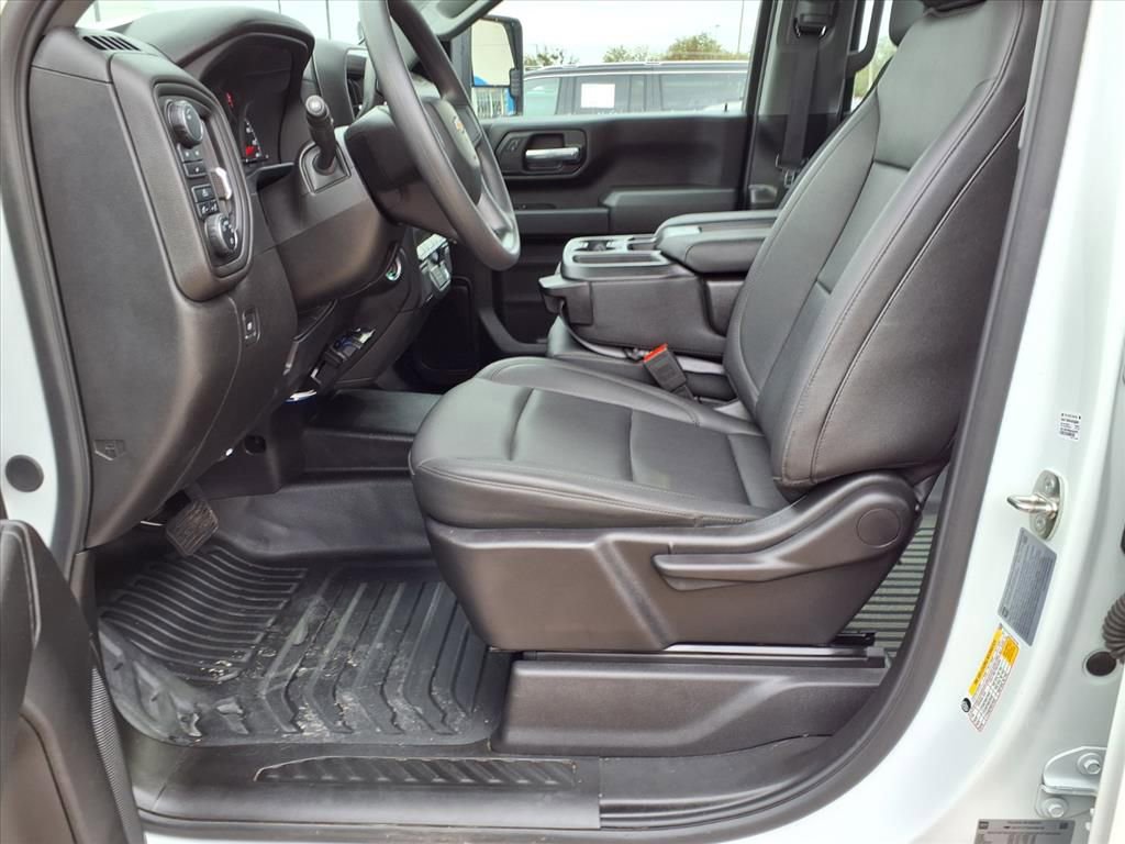 Used 2024 Chevrolet Silverado 2500 W/T image 18