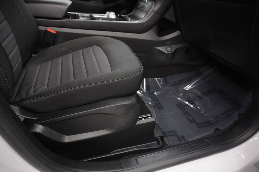 Used 2020 Ford Edge SE image 48