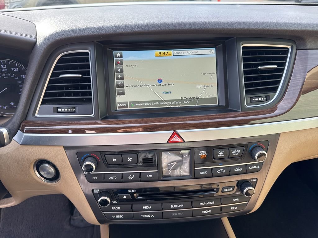 Used 2017 Genesis G80 3.8 image 24