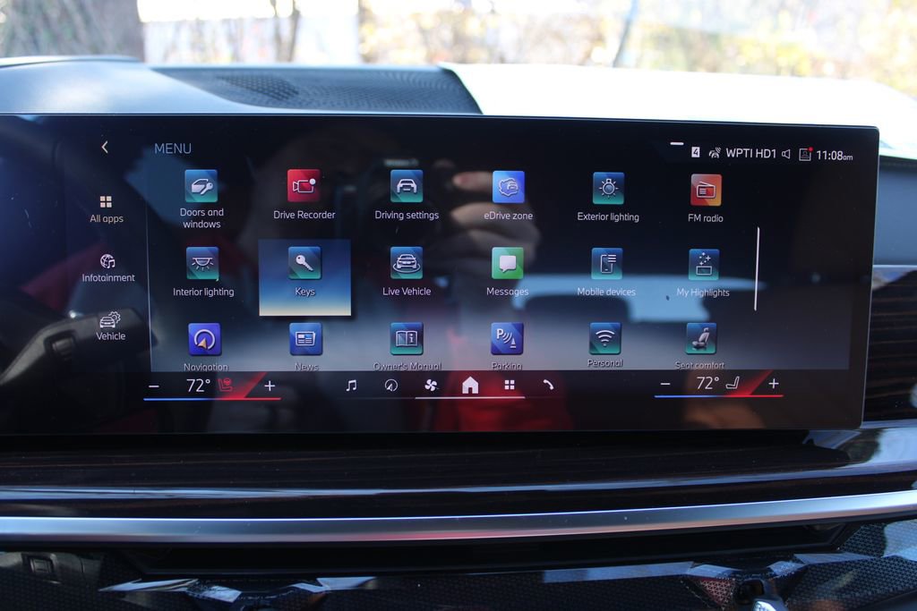 New 2026 BMW X5 xDrive50e w/ Climate Comfort Package image 15