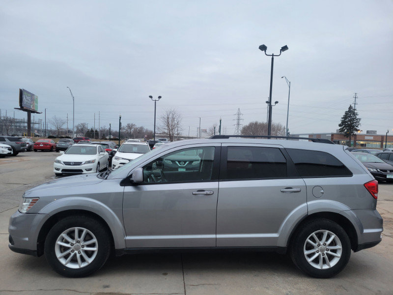 Used 2017 Dodge Journey SXT w/ Safe & Sound Group image 4