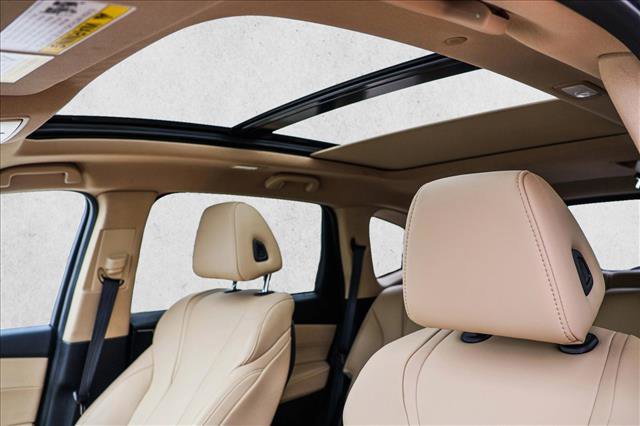 Used 2023 Acura MDX SH-AWD image 11