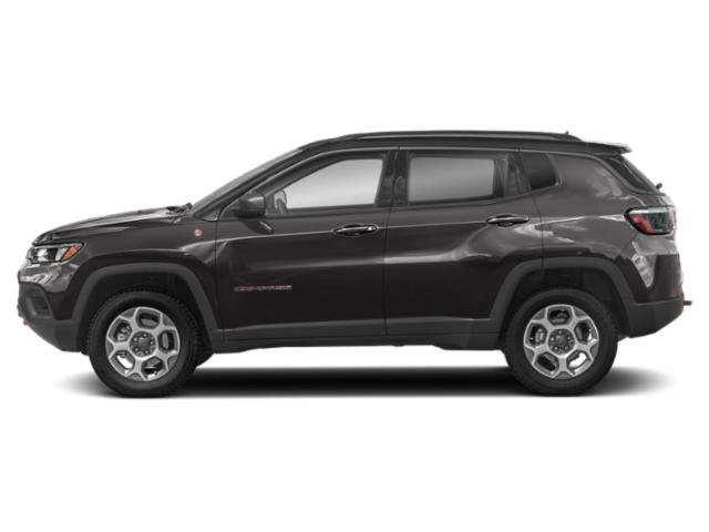 Used 2022 Jeep Compass Trailhawk AWD/4WD image 3