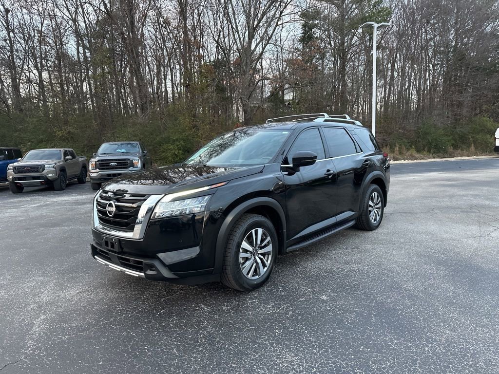 Used 2023 Nissan Pathfinder SL image 7