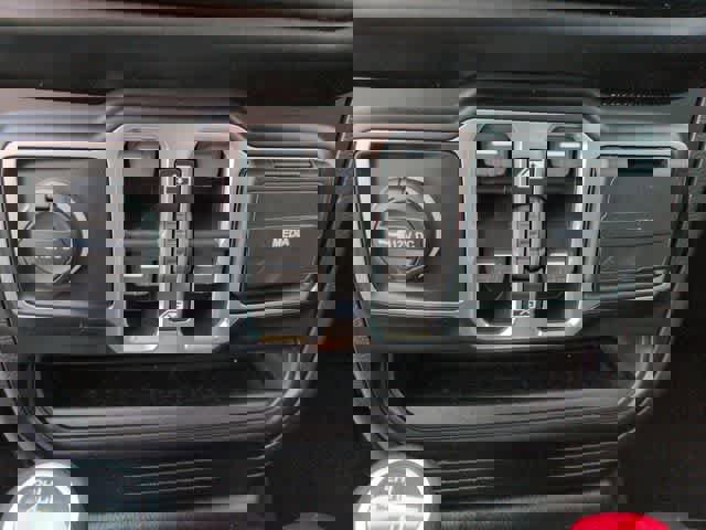 Used 2022 Jeep Wrangler Unlimited Sahara w/ Cold Weather Group image 31