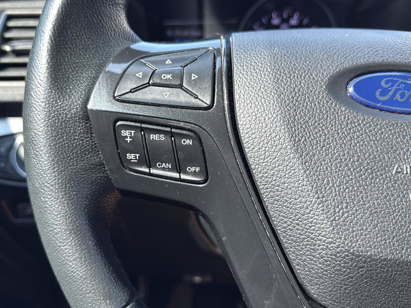Used 2019 Ford Explorer XLT w/ Equipment Group 202A AWD/4WD image 20