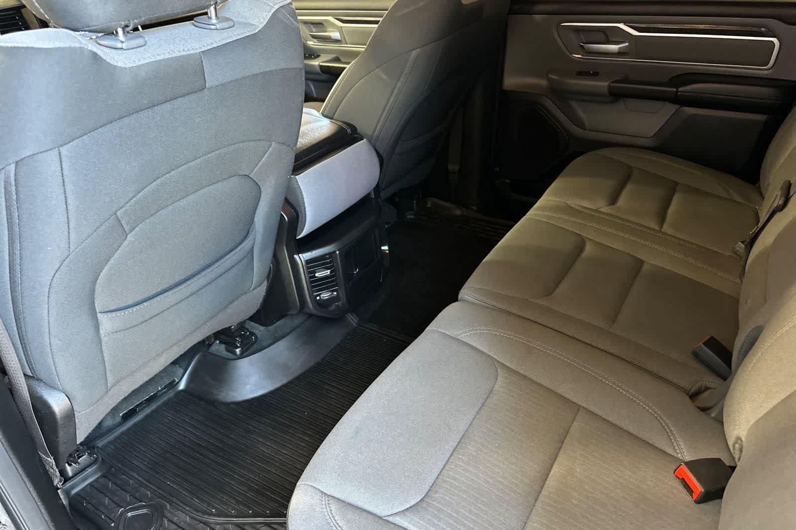 Used 2020 RAM 1500 Big Horn AWD/4WD image 5
