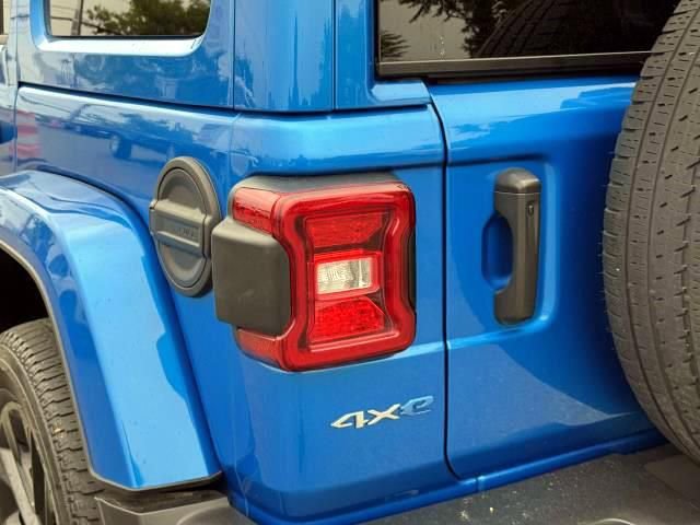 Certified 2022 Jeep Wrangler Unlimited Sahara w/ Cold Weather Group image 8