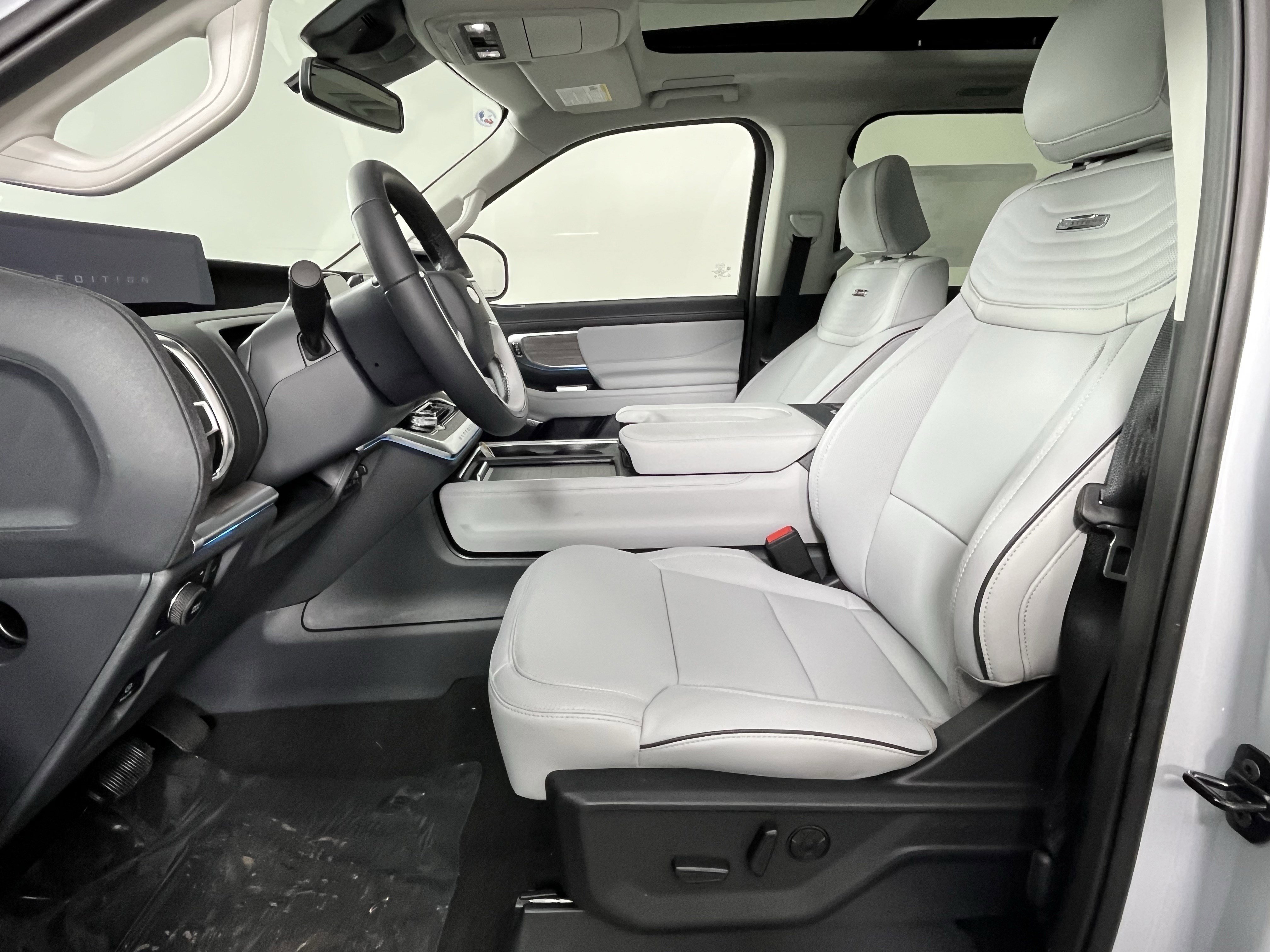 New 2025 Ford Expedition Max Platinum w/ Platinum Ultimate Package image 10