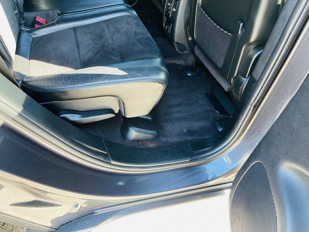 Used 2018 Jeep Grand Cherokee Altitude image 34