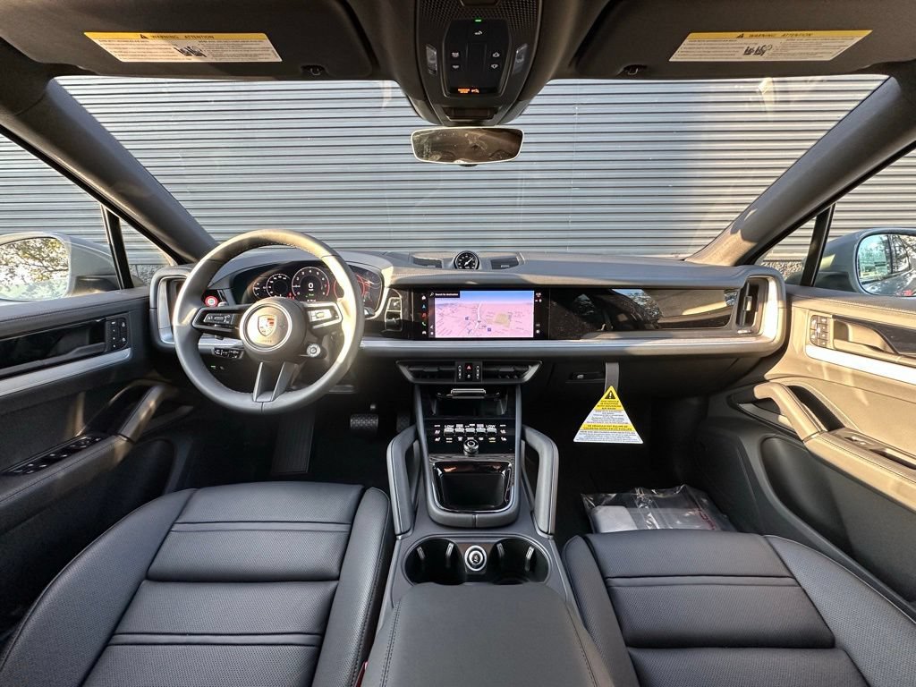 Certified 2026 Porsche Cayenne E-Hybrid Coupe AWD/4WD image 6