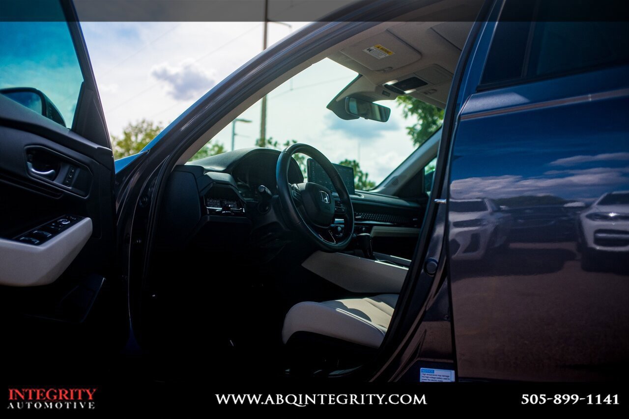 Used 2023 Honda Accord EX-L image 15