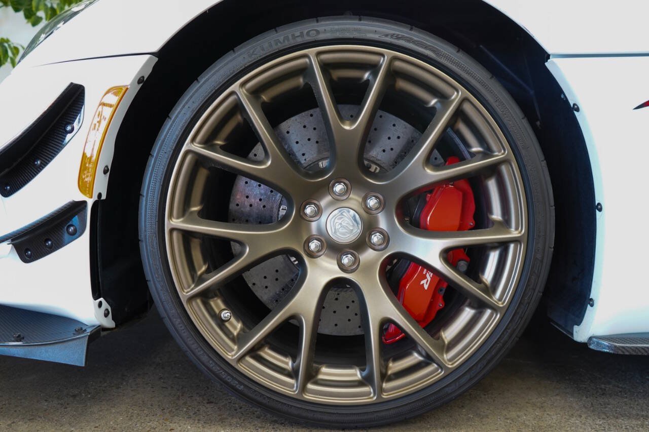 Used 2017 Dodge Viper GTC w/ ACR Package RWD image 8