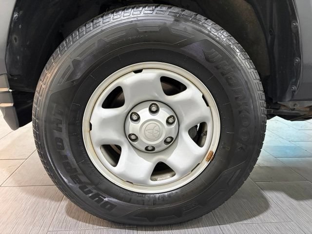 Used 2023 Toyota Tacoma SR AWD/4WD image 22