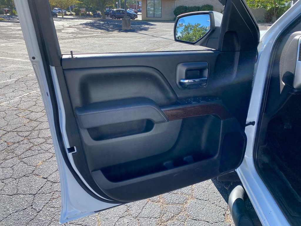 Used 2017 GMC Sierra 1500 SLE w/ SLE Value Package image 10