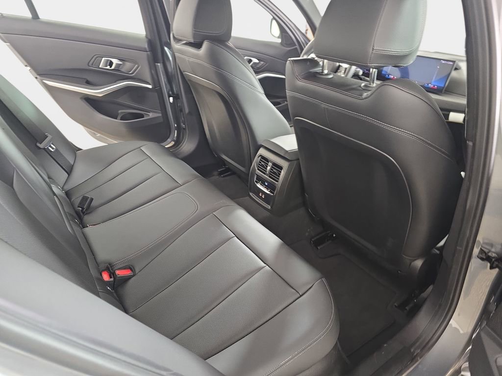 Used 2025 BMW 330i xDrive Sedan w/ Convenience Package image 12