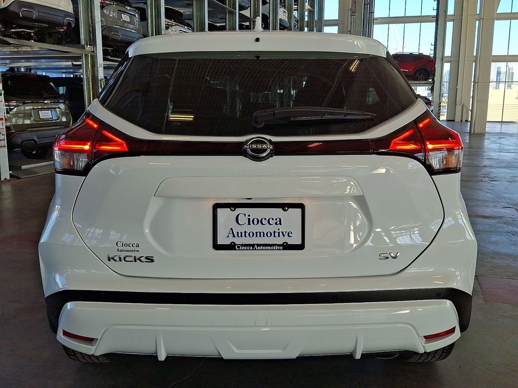Used 2023 Nissan Kicks SV image 8