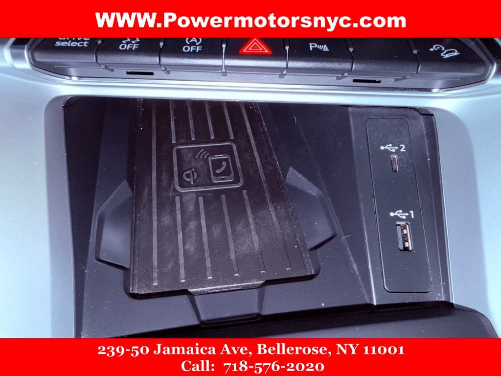 Used 2020 Audi Q3 2.0T Premium Plus w/ Premium Plus Package image 29