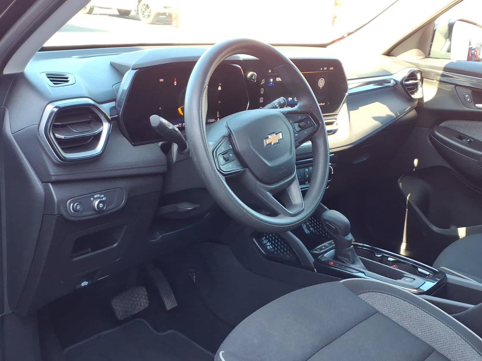 Certified 2024 Chevrolet TrailBlazer LT AWD/4WD image 9
