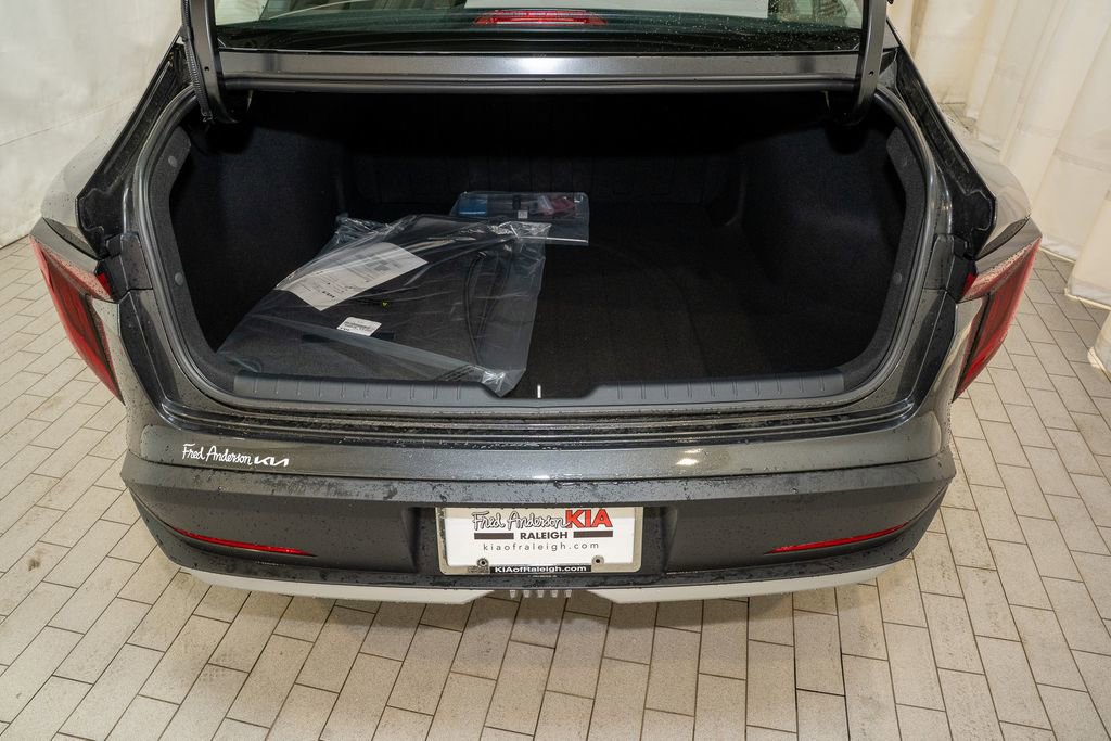 New 2026 Kia K4 LX image 6