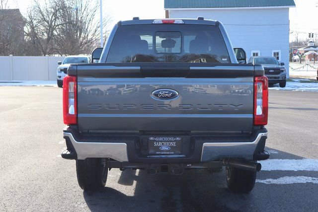 New 2026 Ford F250 XLT w/ FX4 Off-Road Package AWD/4WD image 16