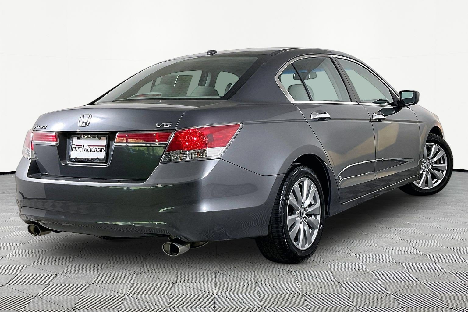 Used 2012 Honda Accord EX-L image 8