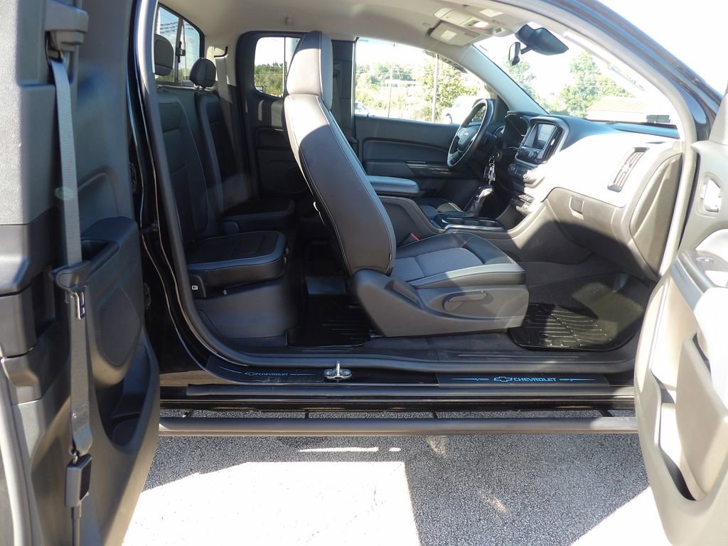 Used 2022 Chevrolet Colorado Z71 w/ Trail Boss Package image 9