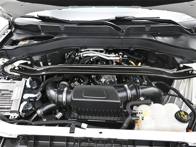 Certified 2022 Ford Explorer Platinum w/ Equipment Group 601A image 34