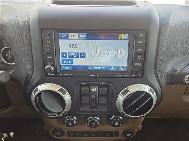 Used 2011 Jeep Wrangler Unlimited Sahara w/ Connectivity Group image 16