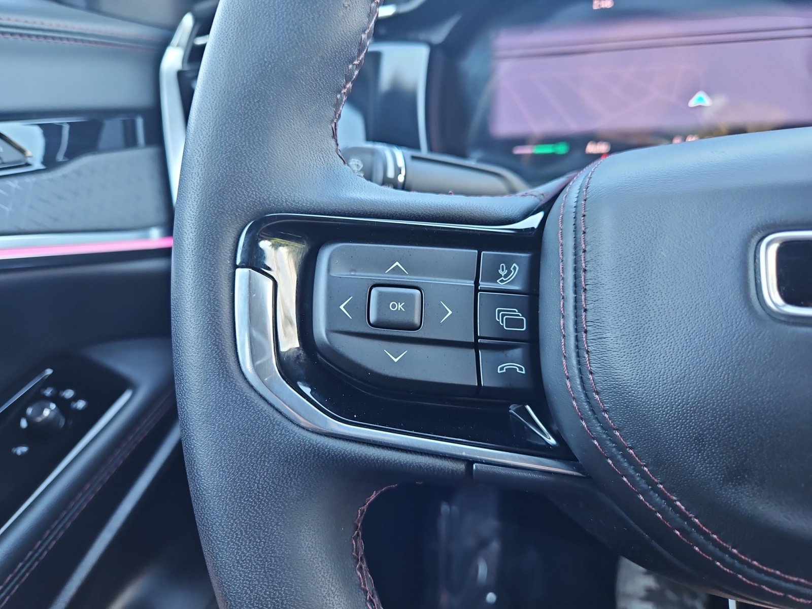 Used 2025 Jeep Wagoneer S Limited AWD/4WD image 29