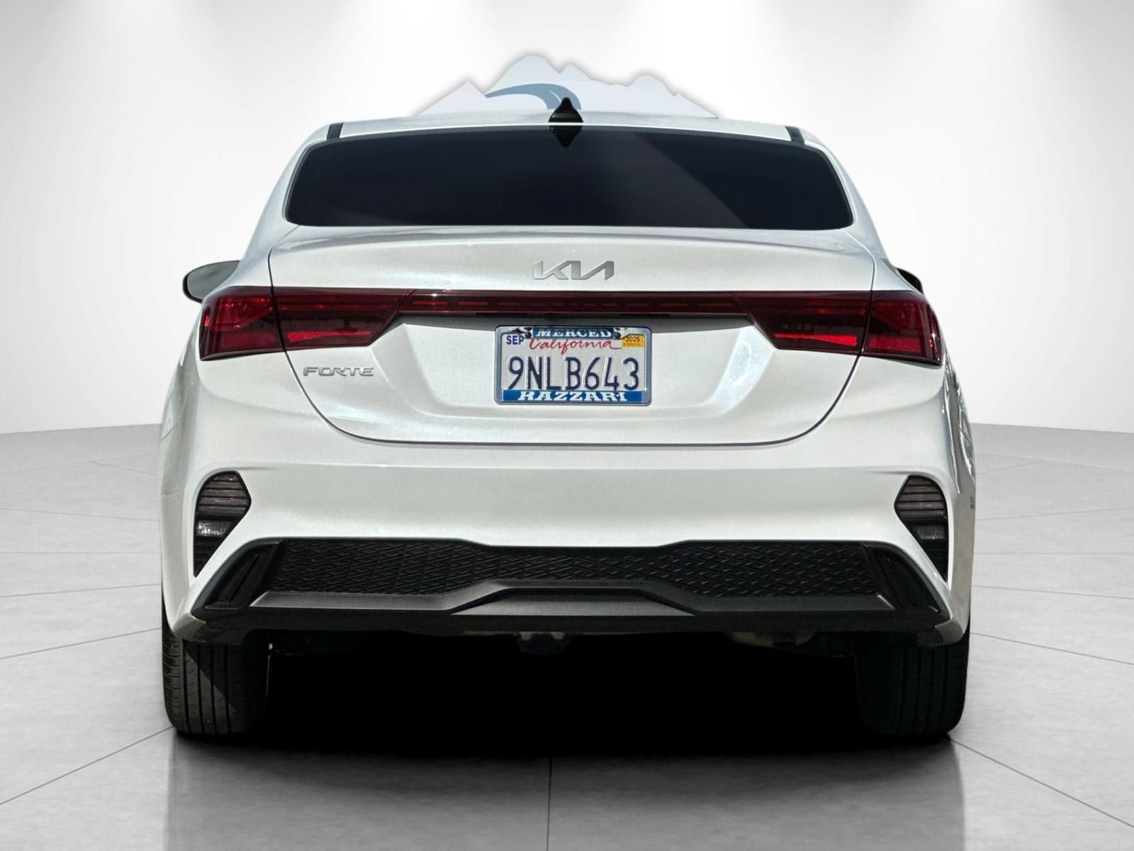 Used 2024 Kia Forte LXS FWD image 4