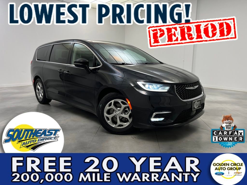 Used 2024 Chrysler Pacifica Limited image 1