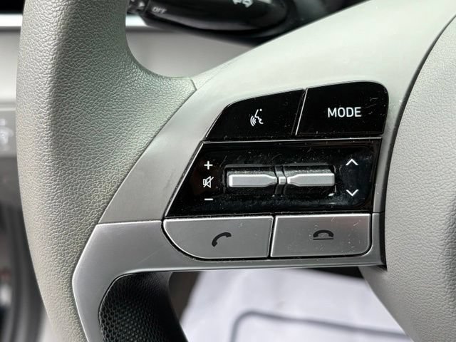 Used 2023 Hyundai Elantra SEL w/ Cargo Package FWD image 16