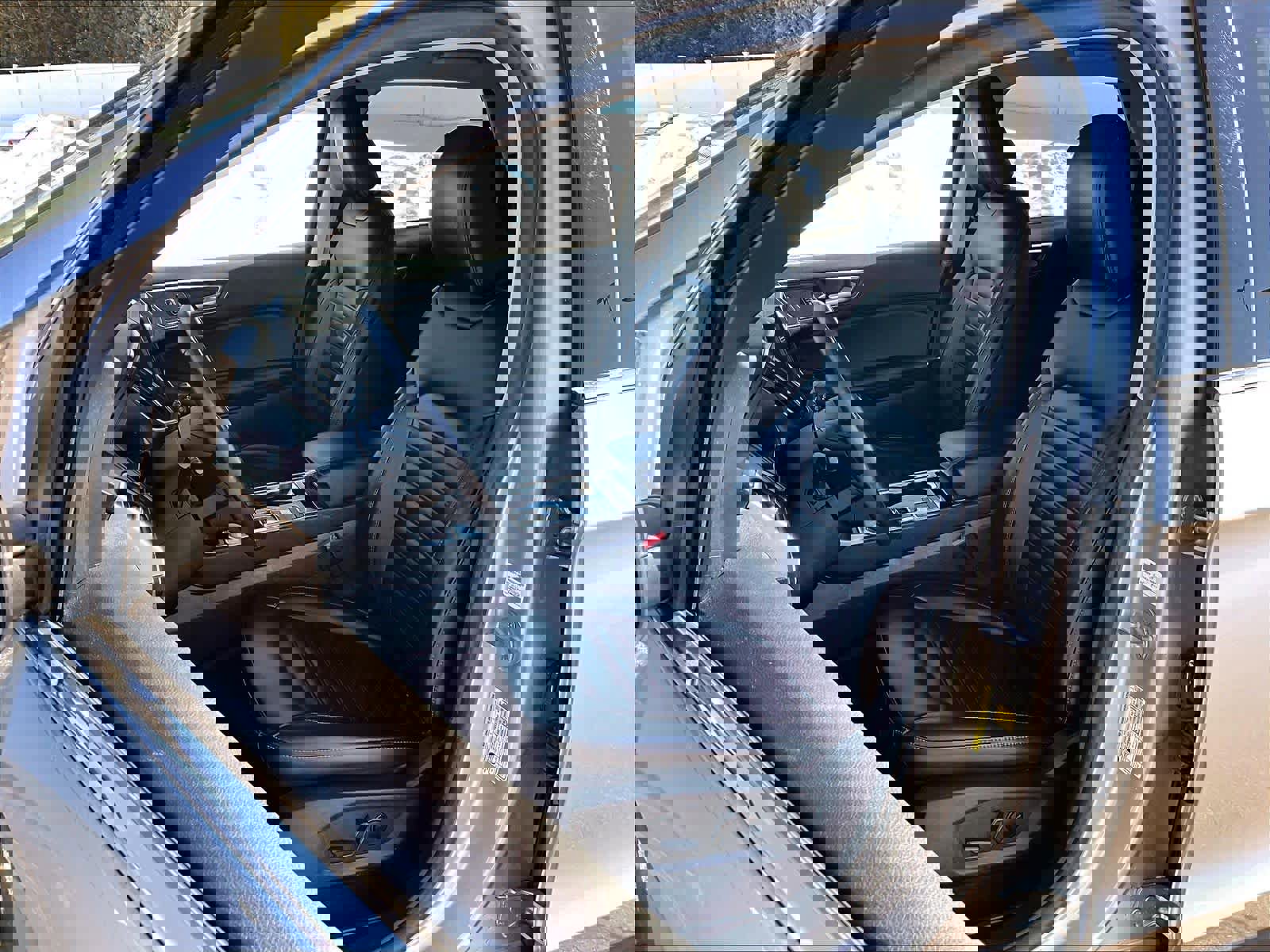 Used 2024 Ford Edge SEL image 10