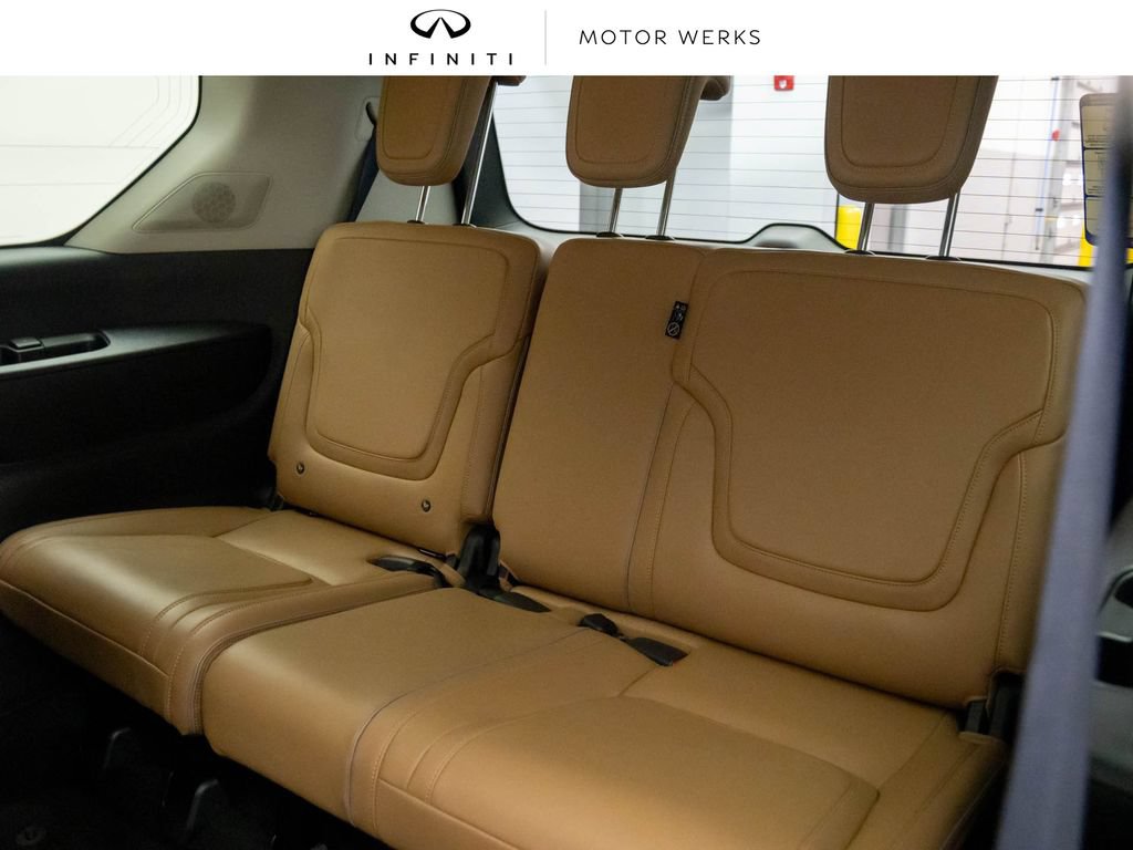 New 2027 INFINITI QX80 Luxe w/ Cargo Package AWD/4WD image 17