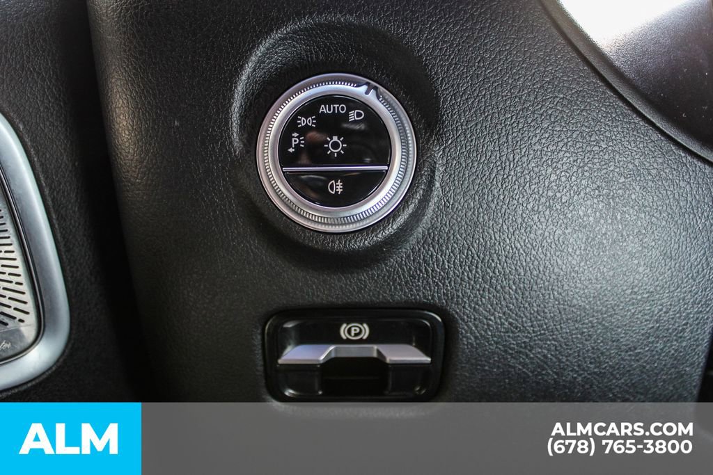 Used 2025 Mercedes-Benz C 36 AMG S image 31