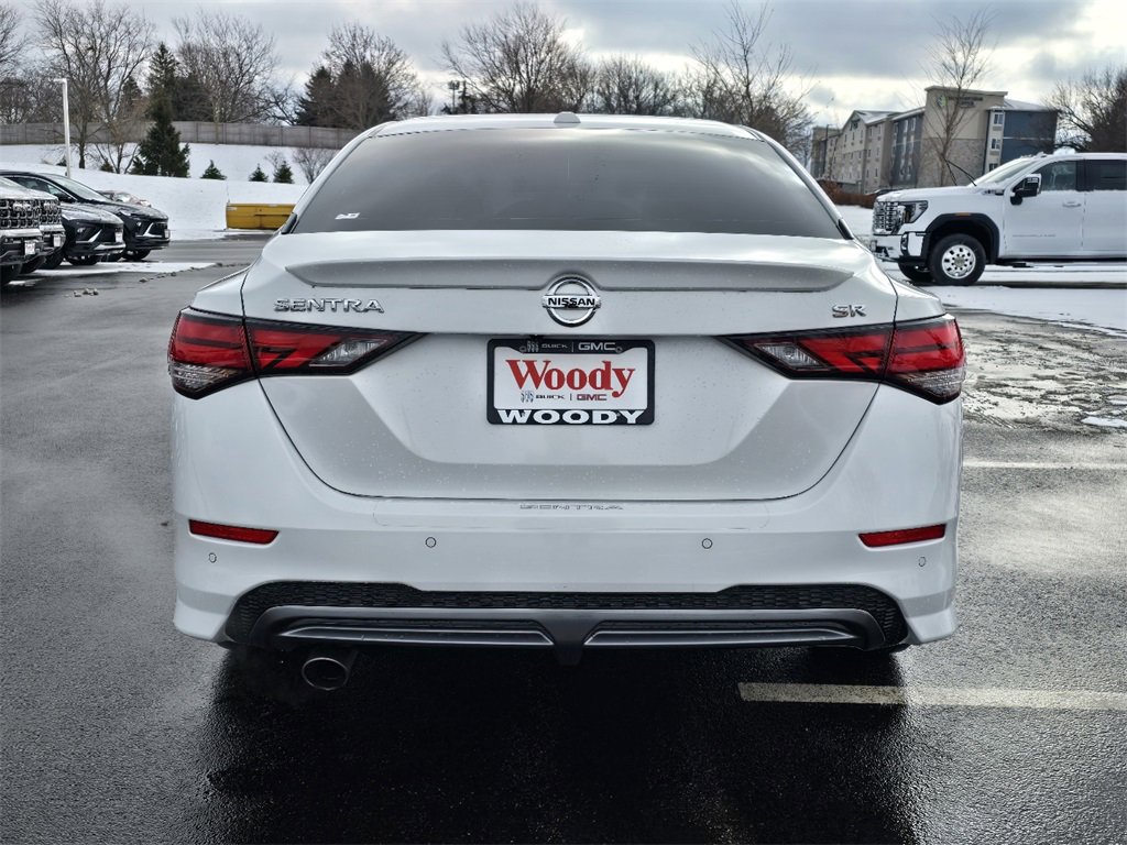 Used 2023 Nissan Sentra SR w/ SR Premium Package image 7