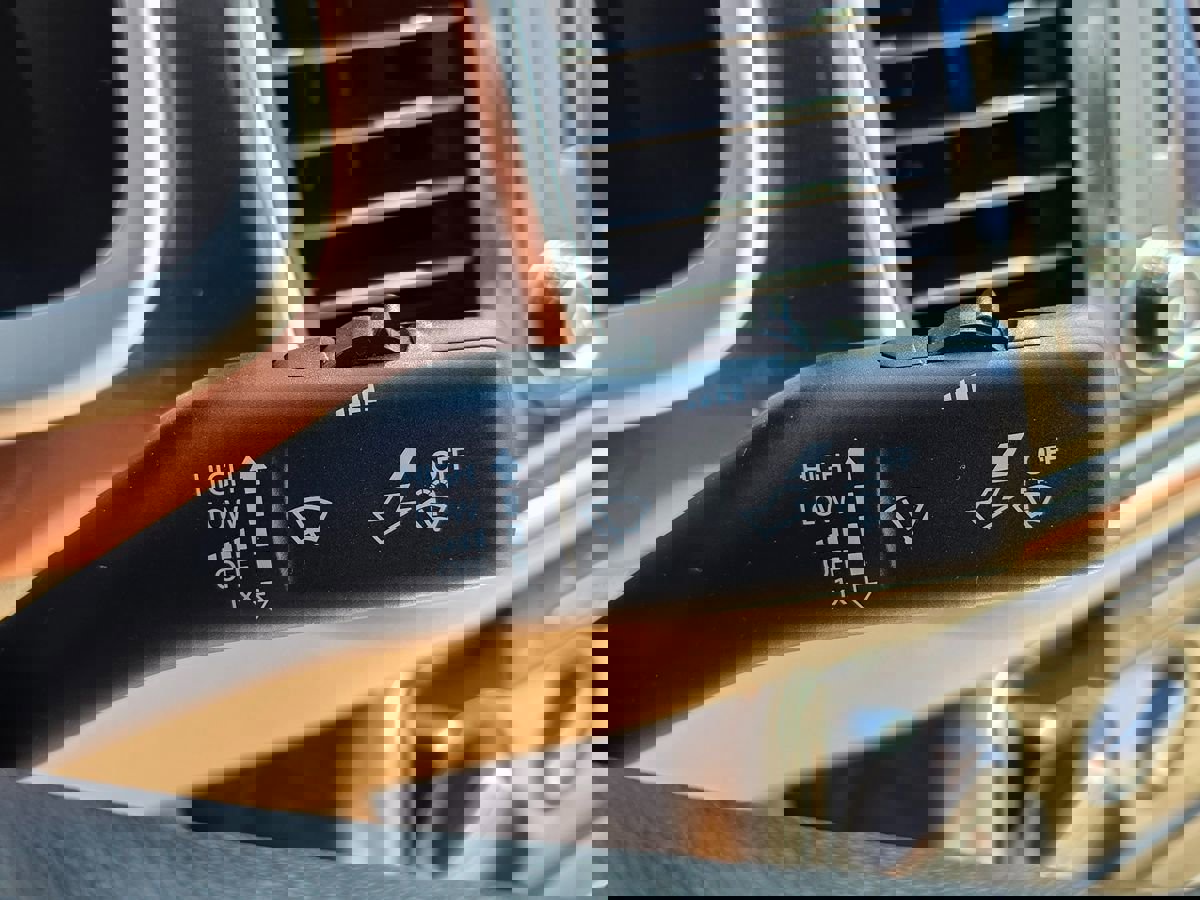 Used 2017 Volkswagen Beetle 1.8T SE FWD image 41