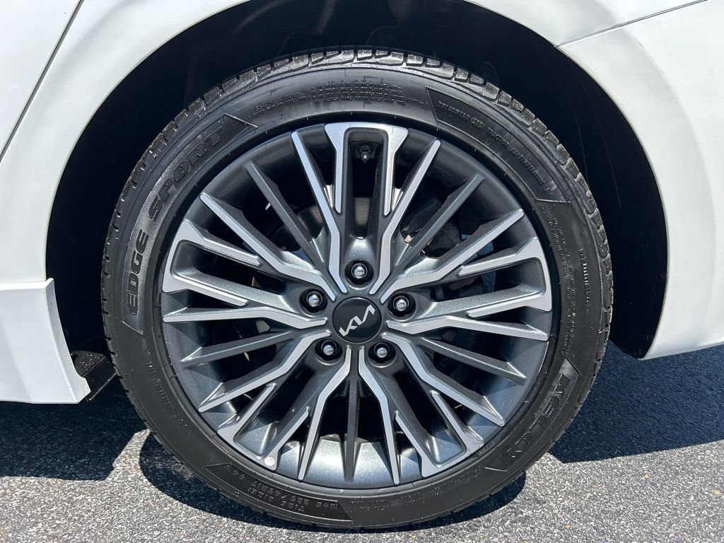 Used 2024 Kia Forte GT-Line FWD image 30