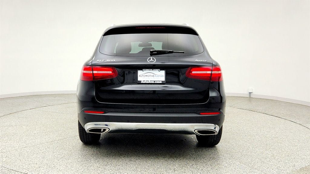 Used 2018 Mercedes-Benz GLC 300 4MATIC image 6