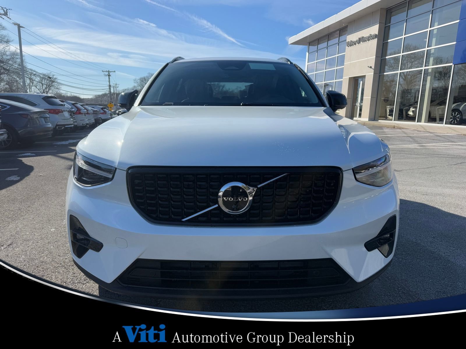Used 2026 Volvo XC40 B5 Plus w/ Climate Package AWD/4WD image 3