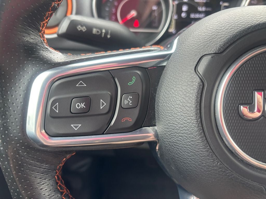 Used 2022 Jeep Gladiator Mojave w/ Cold Weather Group AWD/4WD image 19
