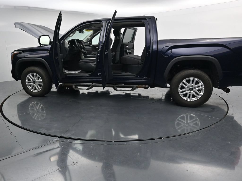 Used 2023 Toyota Tundra SR5 w/ SR5 Convenience Package AWD/4WD image 38