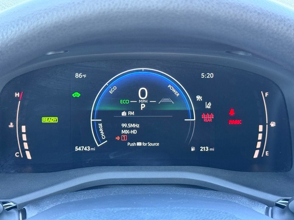 Used 2025 Toyota Camry LE FWD image 14