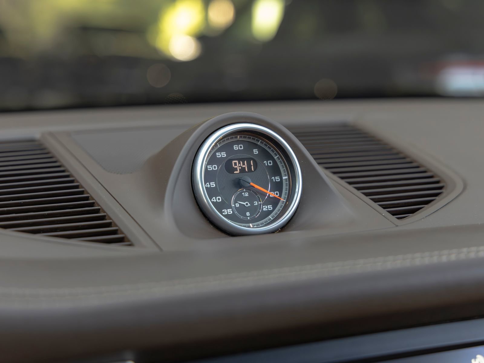 Used 2016 Porsche Macan Turbo image 35