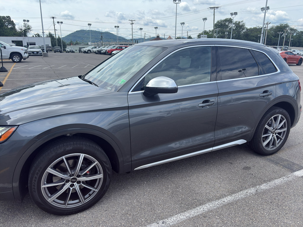 Used 2023 Audi SQ5 Premium w/ Convenience Package AWD/4WD image 9